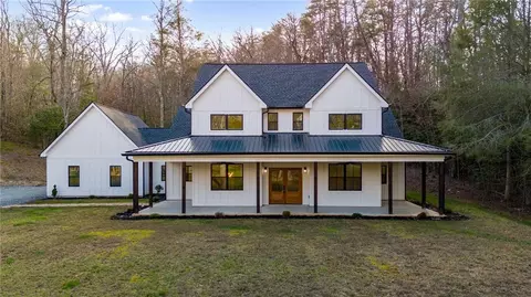 230 Emily Cir, Epworth, GA 30541