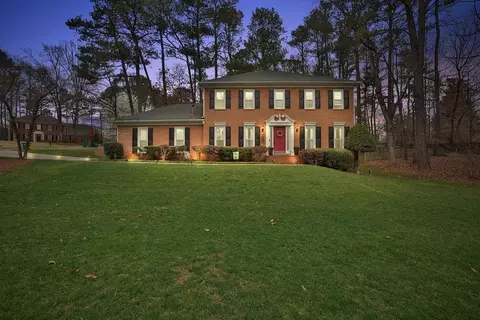 205 Heirloom Ct, Johns Creek, GA 30022