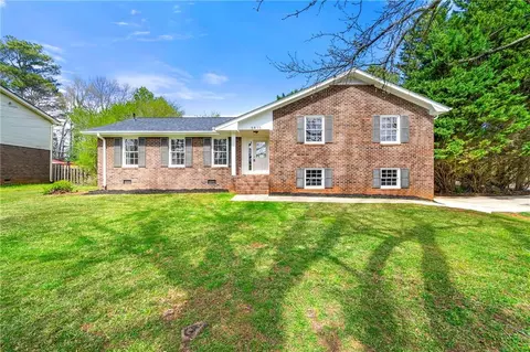 5830 Teresa Ln, Douglasville, GA 30135