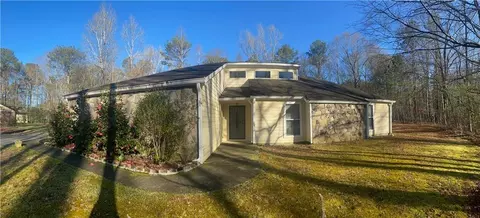 205 Middling Ln, Fayetteville, GA 30214