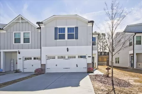 5472 Plain Field Ln, Lilburn, GA 30047