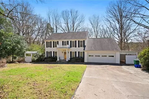 2707 Cosmos Dr NE, Atlanta, GA 30345