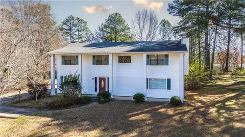 4118 N Quail Dr N, Douglasville, GA 30135