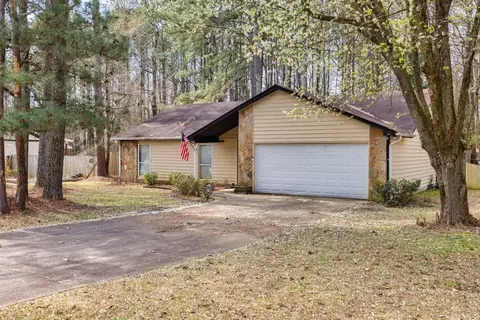 27 Regal Way, Lawrenceville, GA 30044