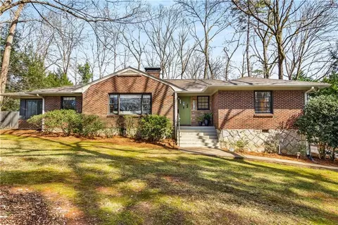 2216 Azalea Cir, Decatur, GA 30033