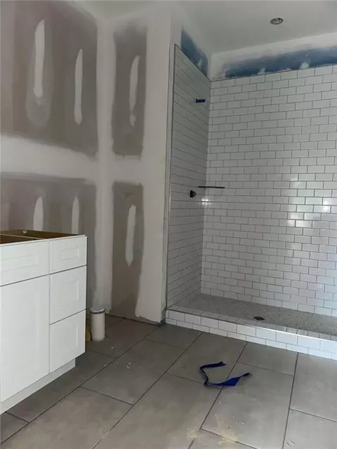 Bath - 2176 Avion Way #12, Chamblee, GA 30341 photo 2 of 2