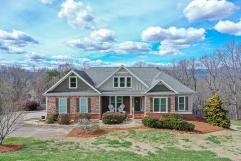 167 Grand View St, Dahlonega, GA 30533