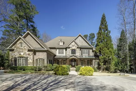 8176 Hewlett Rd, Atlanta, GA 30350