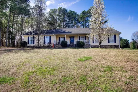123 Greystone Dr SE, Calhoun, GA 30701