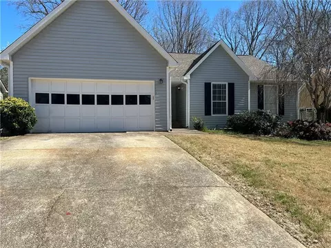 20 Paris Dr, Lawrenceville, GA 30043