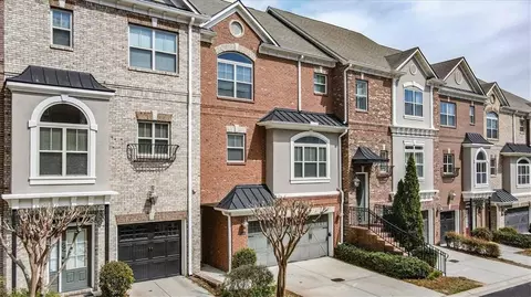 934 Delaronde Ct, Atlanta, GA 30328