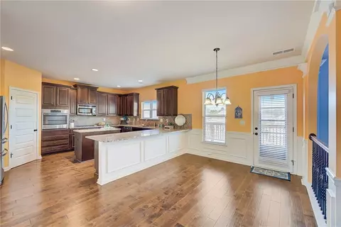 Kitchen - 623 Besra Dr, Grayson, GA 30017 photo 8 of 11