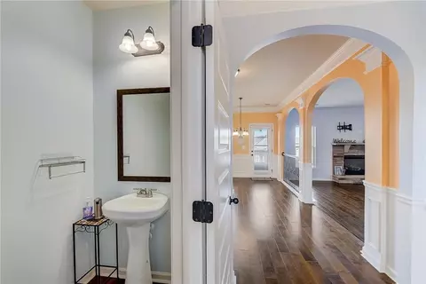 Bath - 623 Besra Dr, Grayson, GA 30017 photo 1 of 13