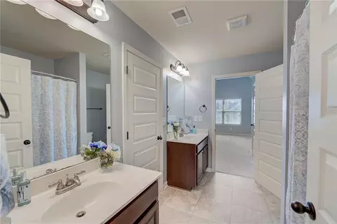 Bath - 623 Besra Dr, Grayson, GA 30017 photo 5 of 13
