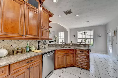 4028 Rosewood View Dr, Suwanee, GA 30024