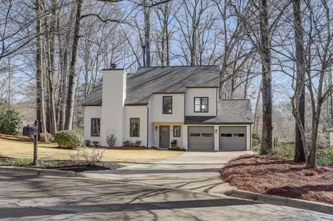 1211 N Creek Ct, Alpharetta, GA 30009