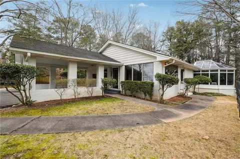 2395 Dodson Dr, East Point, GA 30344
