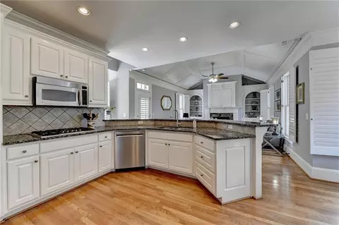 8030 Brixton Pl, Suwanee, GA 30024 photo 16