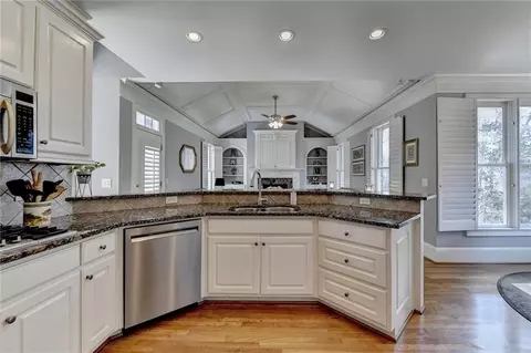 8030 Brixton Pl, Suwanee, GA 30024 photo 17
