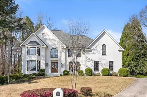 9400 Prestwick Club Dr, Johns Creek, GA 30097