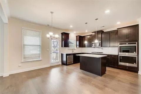 Kitchen - 821 Albright Ln, Hampton, GA 30228 photo 2 of 4