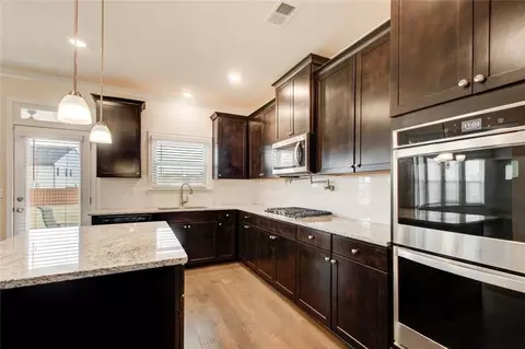Kitchen - 821 Albright Ln, Hampton, GA 30228 photo 1 of 4