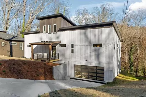 987 Fleetwood Cir, Atlanta, GA 30310