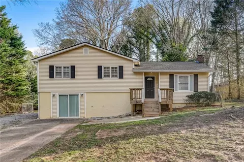 19 Walnut Way, Dallas, GA 30157