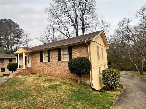2468 Yolanda Trl, Ellenwood, GA 30294