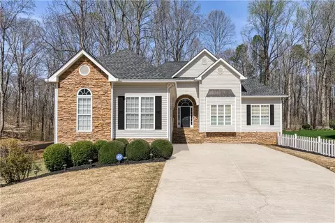 4705 Hamptons Dr, Alpharetta, GA 30004