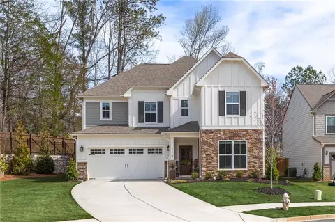 4010 Applecrisp Rd, Roswell, GA 30076