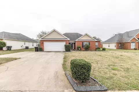 104 Myles Ln, Bonaire, GA 31005