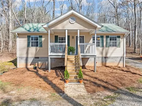 272 Stegall Pl, Dawsonville, GA 30534