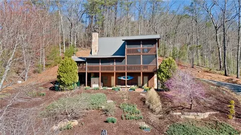 280 Birdseye Vw, Blue Ridge, GA 30513