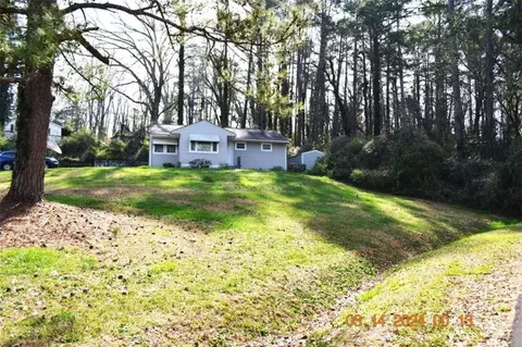 40 Doncaster Dr NE, Rome, GA 30161