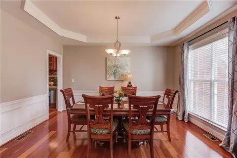 5285 Harbury Ln, Suwanee, GA 30024 photo 9