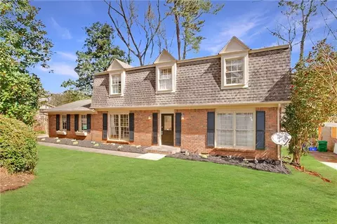 921 Hearthstone Dr, Stone Mountain, GA 30083