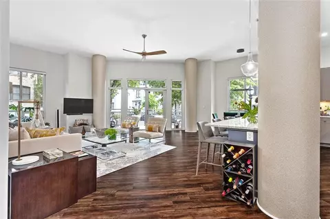 711 Cosmopolitan Dr NE #117, Atlanta, GA 30324