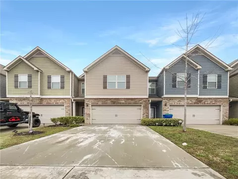 7868 Rock Rose Ln, Fairburn, GA 30213