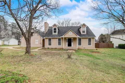 46 Boulder Dr, Carrollton, GA 30117