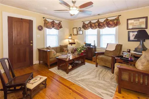 54 E Stephens St E, Winder, GA 30680 photo 28