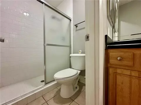 Bath - 3301 Henderson Mill Rd #D6, Chamblee, GA 30341 photo 2 of 4