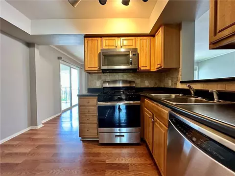 Kitchen - 3301 Henderson Mill Rd #D6, Chamblee, GA 30341 photo 3 of 3