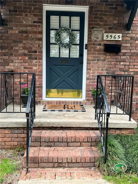5565 Kingsport Dr #21, Atlanta, GA 30342