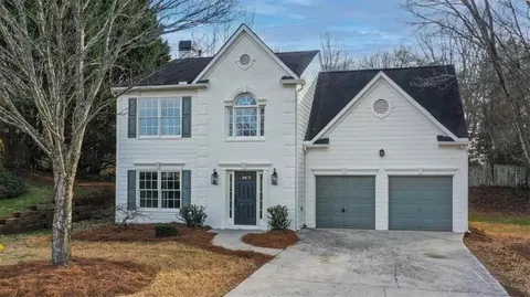 1785 Fairburn Dr, Cumming, GA 30040