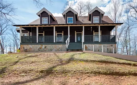 6242 Ivey Rd SE, Mableton, GA 30126