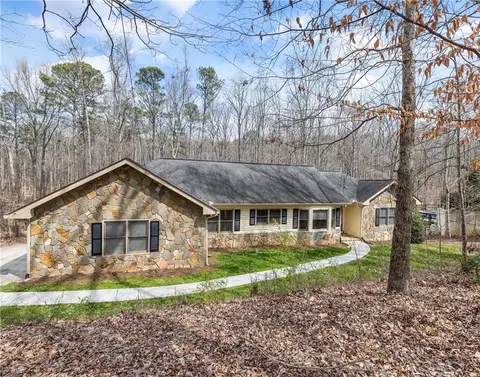 14145 Cogburn Rd, Alpharetta, GA 30004