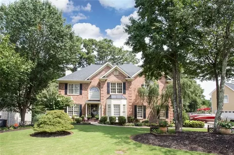 2337 Birch Hollow Trl, Lawrenceville, GA 30043