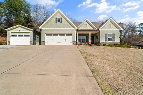 58 Glen Oaks Dr, Dawsonville, GA 30534