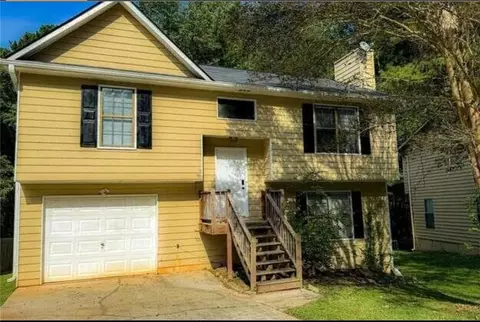 2212 Lowtrail Ct, Lithonia, GA 30058